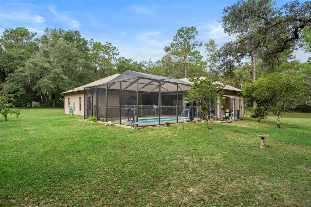 Recently Sold: $675,000 (3 beds, 3 baths, 1811 Square Feet)