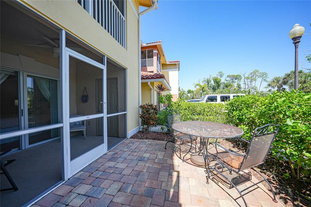 Recently Sold: $315,000 (3 beds, 2 baths, 1326 Square Feet)