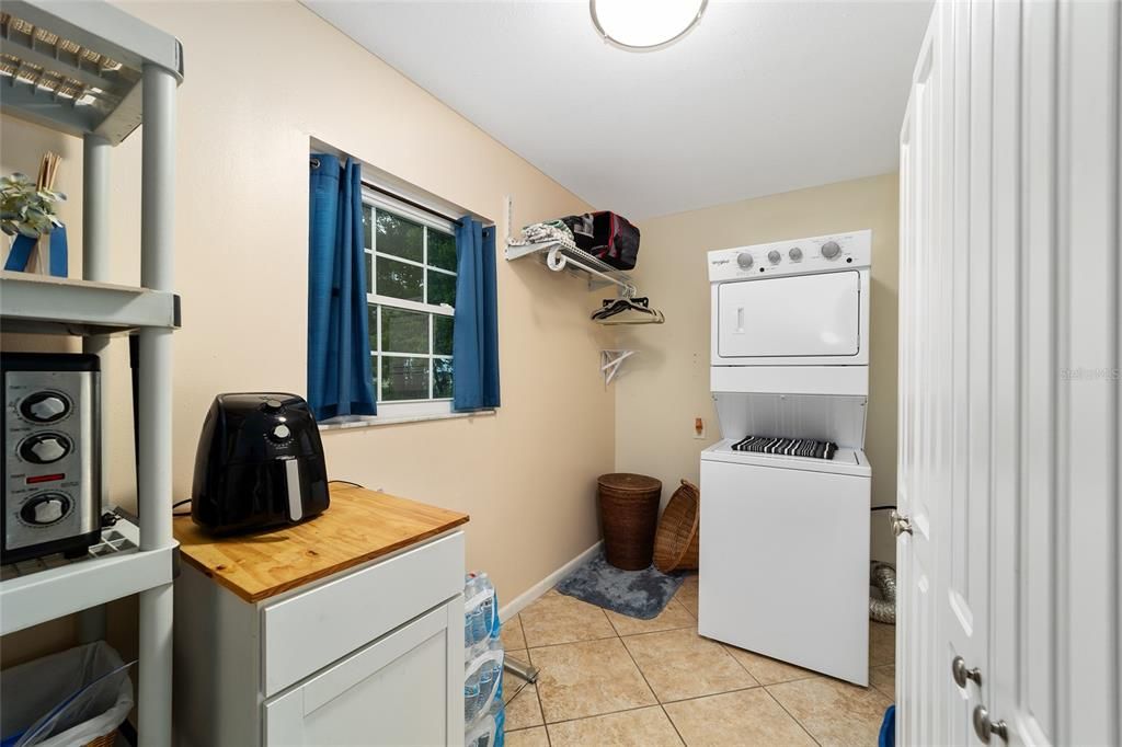 Recently Sold: $249,000 (3 beds, 2 baths, 1335 Square Feet)