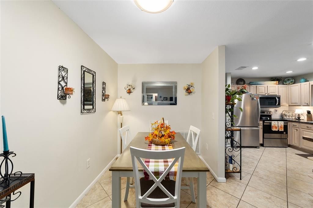 Recently Sold: $249,000 (3 beds, 2 baths, 1335 Square Feet)