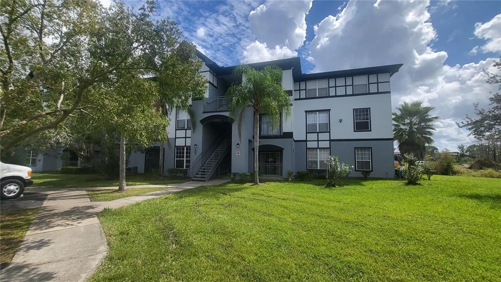 Recently Rented: $1,350 (1 beds, 1 baths, 768 Square Feet)