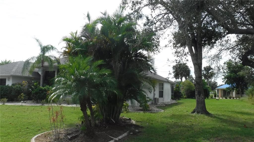 property line Lot is 80 feet wide from this point to the right.