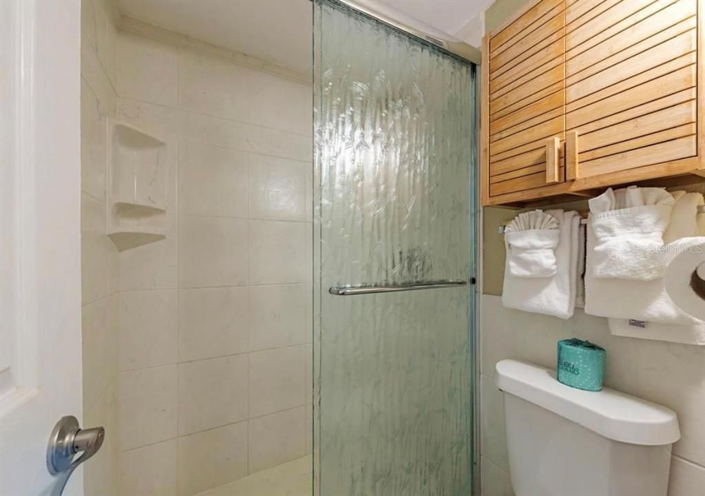 最近售出: $145,000 (0 贝兹, 1 浴室, 279 平方英尺)