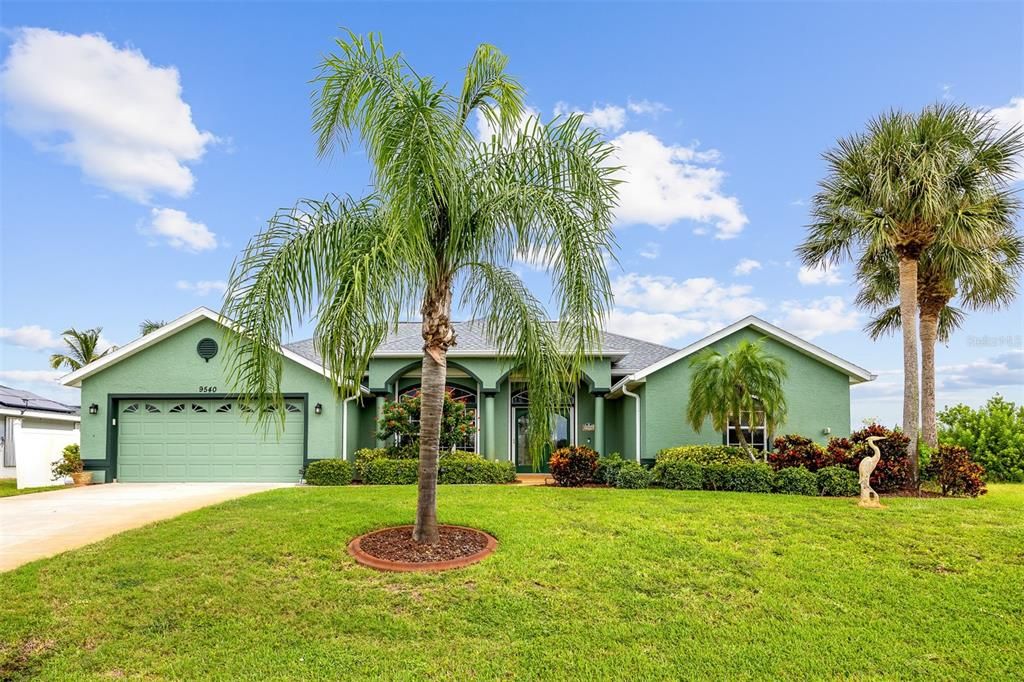 Recently Sold: $639,000 (3 beds, 2 baths, 2139 Square Feet)
