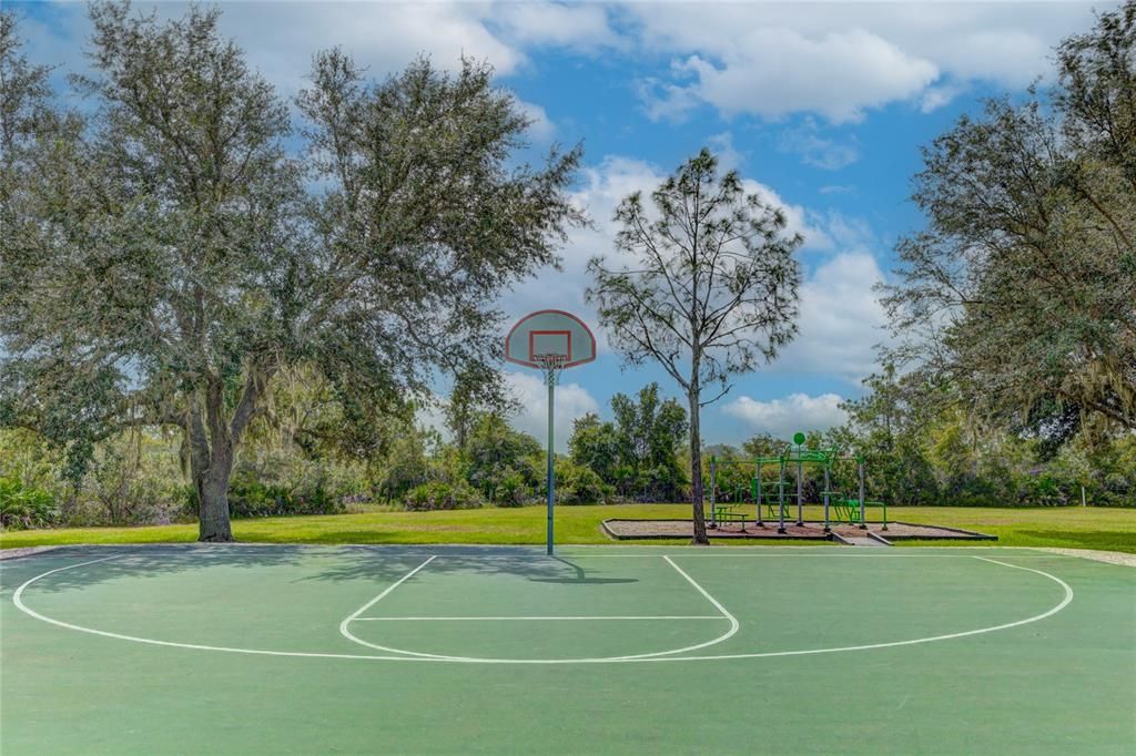 Amenities: Basketballs Court