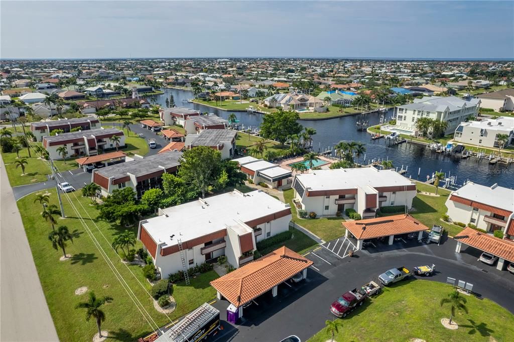 Recently Sold: $179,500 (2 beds, 2 baths, 1114 Square Feet)