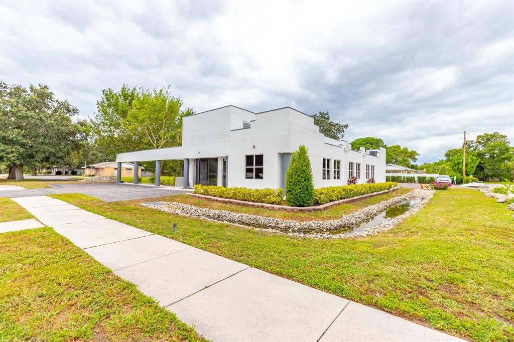 Active With Contract: $925,000 (0 beds, 0 baths, 3677 Square Feet)