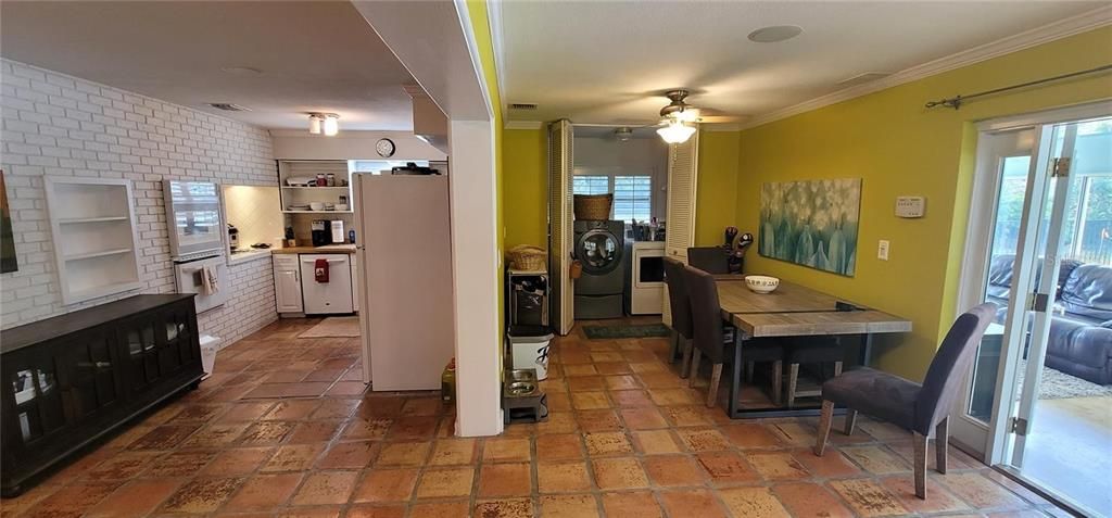 Recently Rented: $3,000 (3 beds, 2 baths, 2098 Square Feet)
