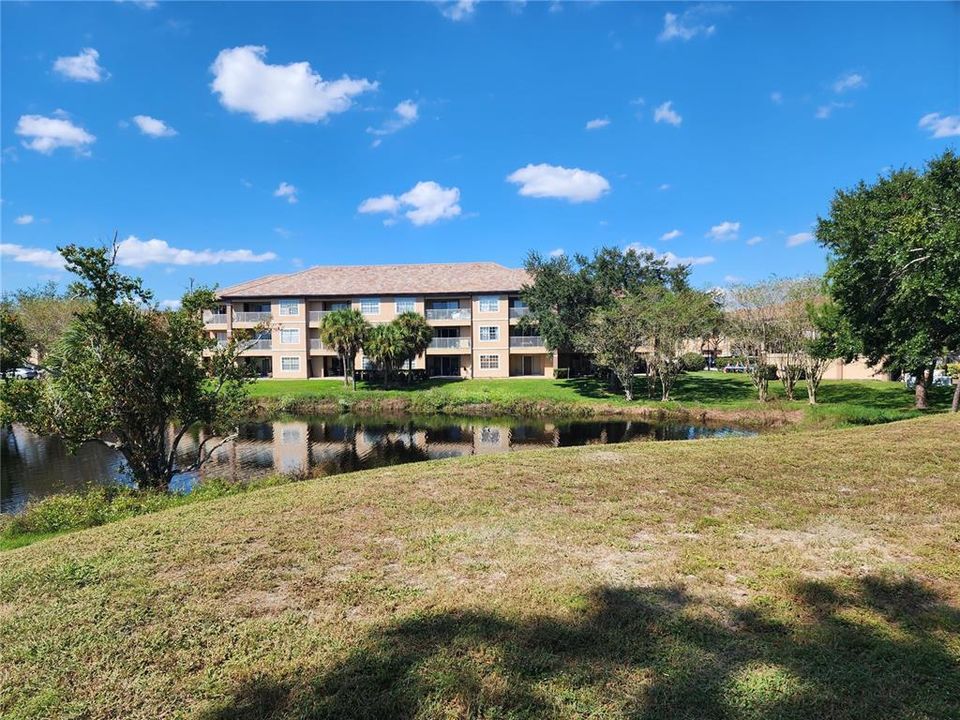 Active With Contract: $1,880 (2 beds, 2 baths, 1488 Square Feet)