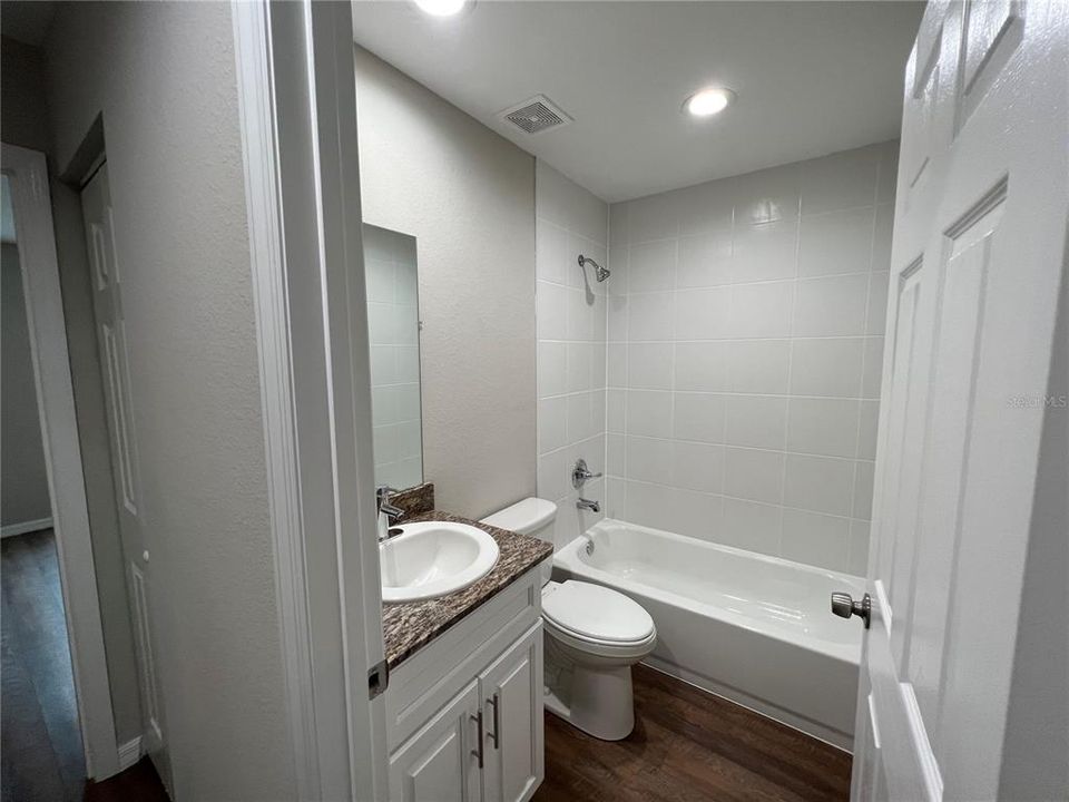 最近租的: $1,500 (3 贝兹, 2 浴室, 1463 平方英尺)