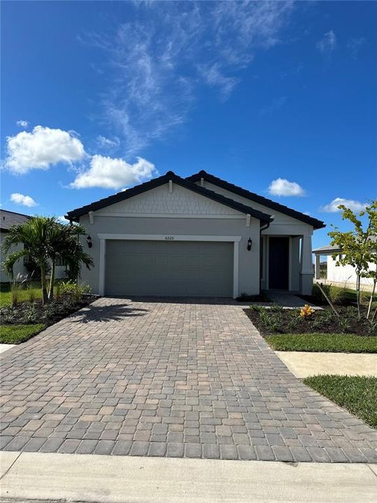 Recently Sold: $585,360 (3 beds, 2 baths, 1655 Square Feet)