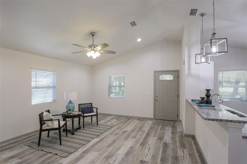 Recently Sold: $240,000 (3 beds, 2 baths, 1200 Square Feet)