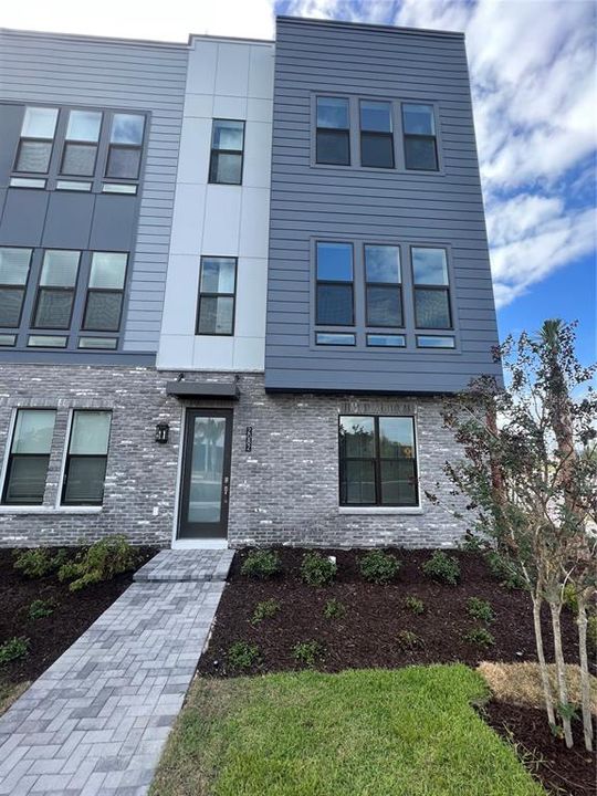 Townhome front exterior