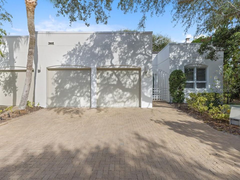 Recently Sold: $795,000 (3 beds, 3 baths, 2017 Square Feet)