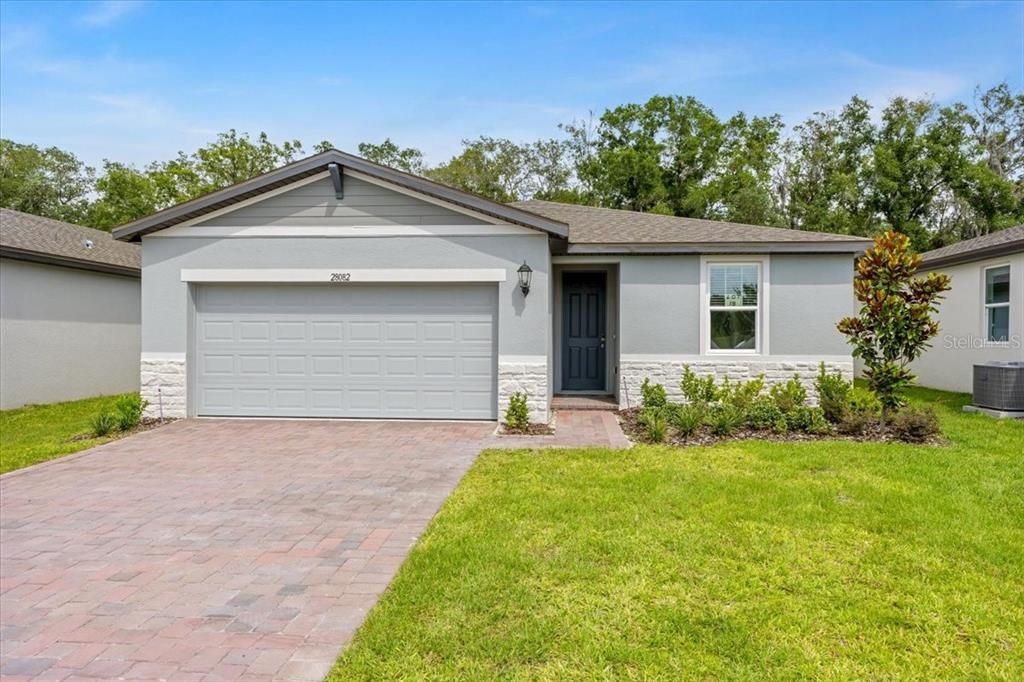 Vendido Recientemente: $309,000 (3 camas, 2 baños, 1695 Pies cuadrados)