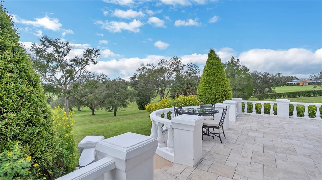 Recently Sold: $2,500,000 (3 beds, 3 baths, 5498 Square Feet)