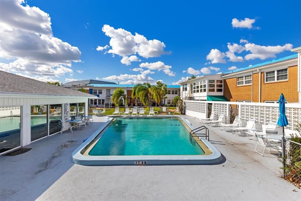 Front pool by clubhouse/ office, behind building M