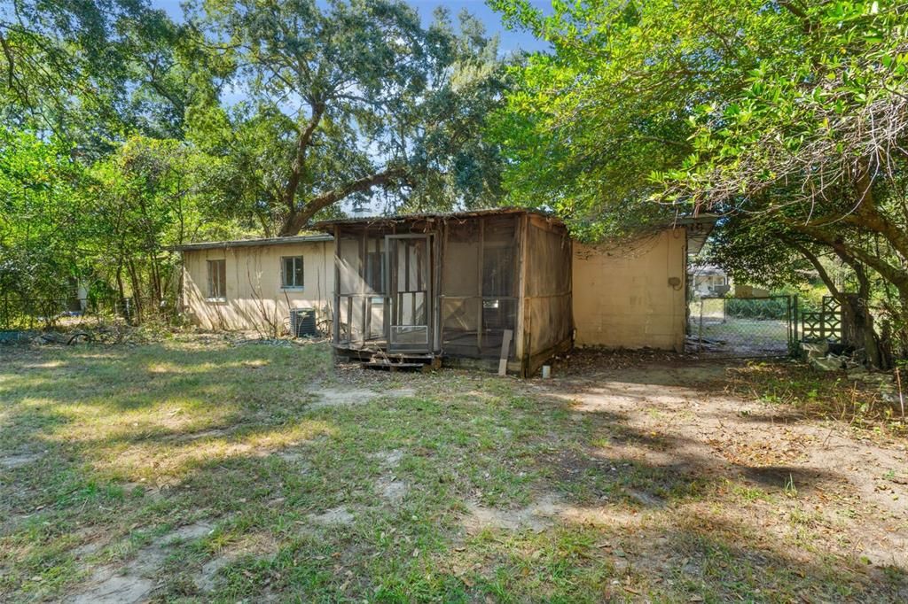 Recently Sold: $89,900 (3 beds, 2 baths, 1250 Square Feet)