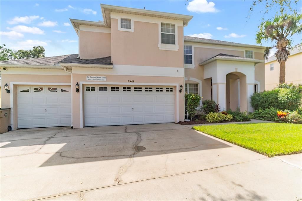 Recently Sold: $649,000 (6 beds, 5 baths, 3667 Square Feet)