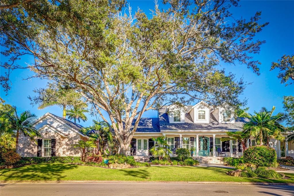 Recently Sold: $1,950,000 (4 beds, 3 baths, 3368 Square Feet)