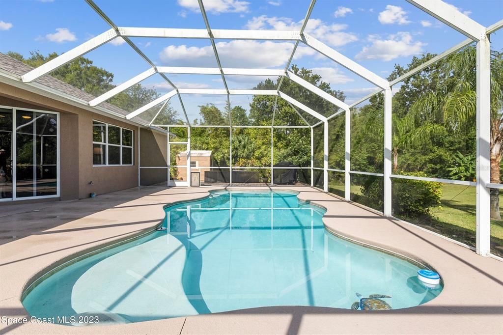 Recently Sold: $624,000 (4 beds, 3 baths, 2383 Square Feet)