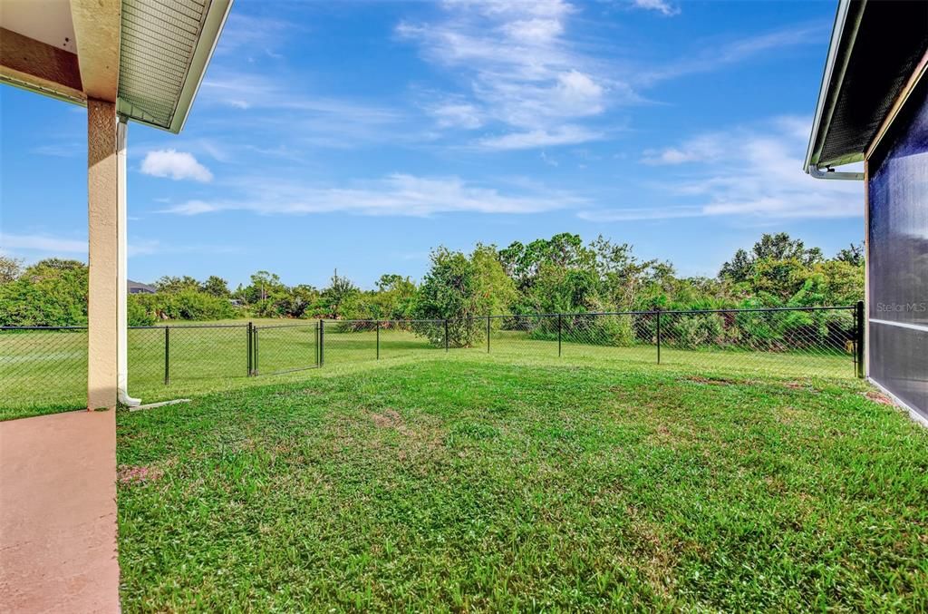 For Sale: $615,000 (3 beds, 2 baths, 2276 Square Feet)