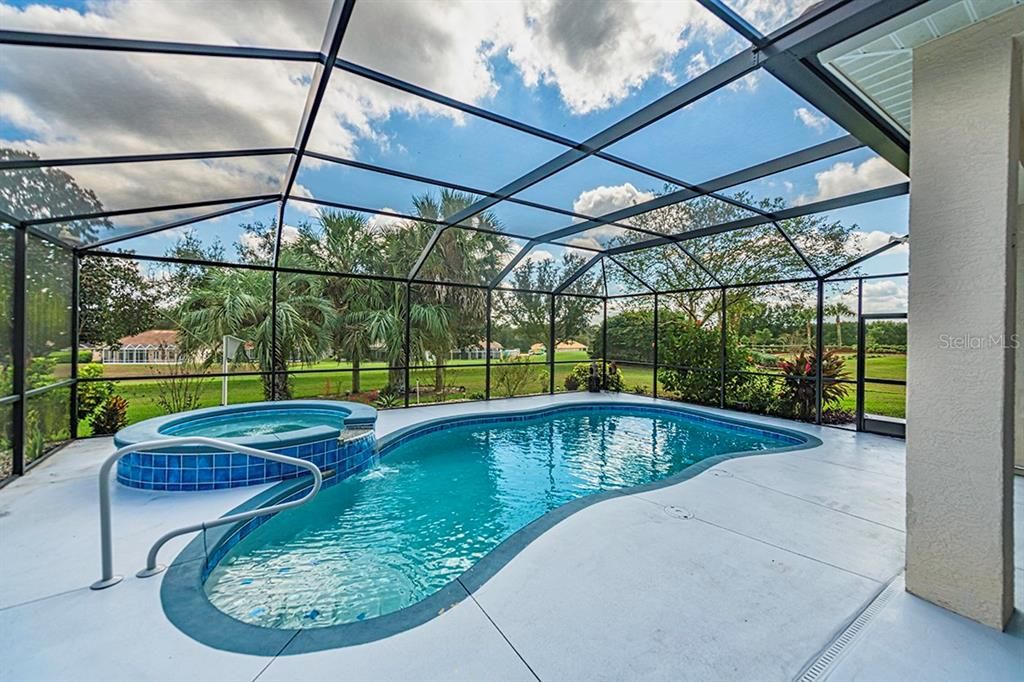 Recently Sold: $850,000 (4 beds, 3 baths, 3059 Square Feet)