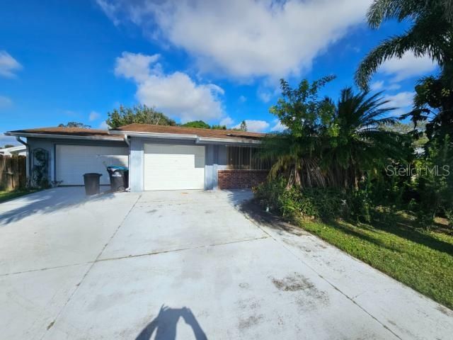 Recently Sold: $219,900 (3 beds, 2 baths, 1316 Square Feet)