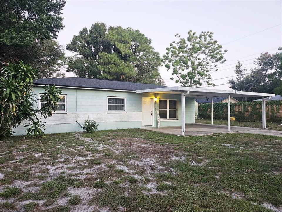 Recently Sold: $205,000 (3 beds, 1 baths, 1045 Square Feet)