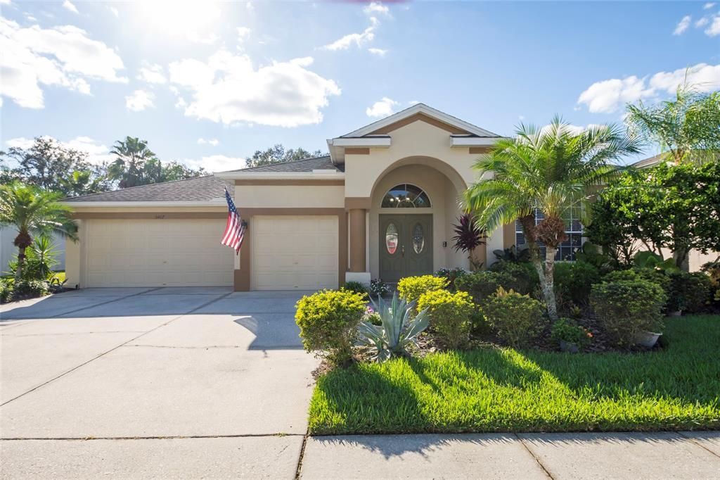 Recently Sold: $620,000 (4 beds, 2 baths, 2534 Square Feet)