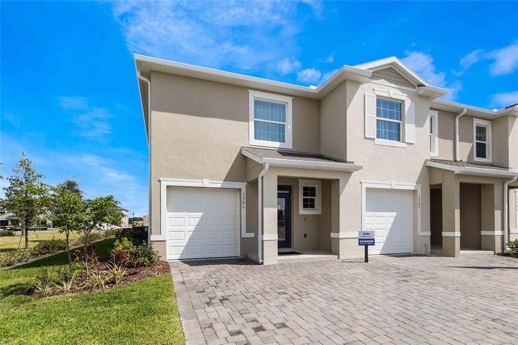 Recently Sold: $343,990 (3 beds, 2 baths, 1758 Square Feet)