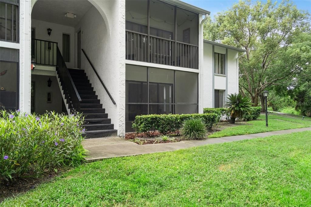 Recently Sold: $215,500 (2 beds, 2 baths, 1085 Square Feet)