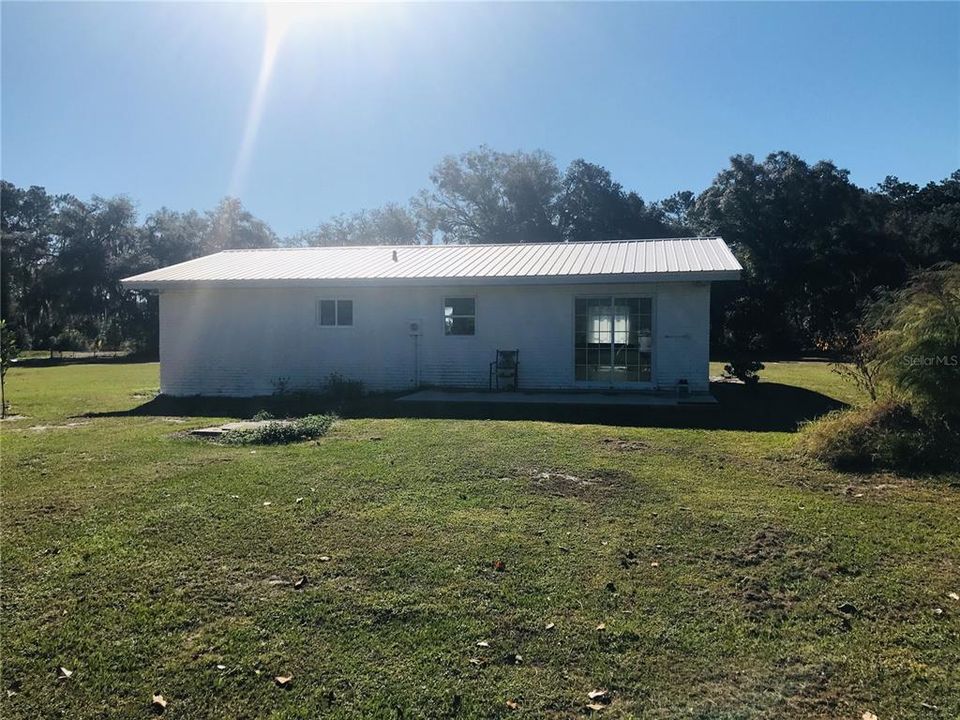 For Sale: $499,000 (3 beds, 2 baths, 3300 Square Feet)