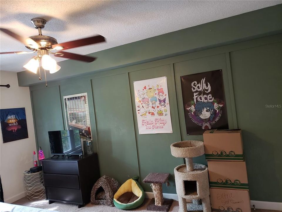 For Sale: $185,000 (2 beds, 2 baths, 870 Square Feet)