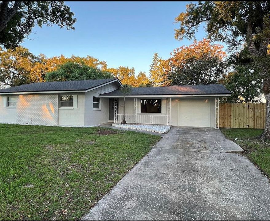 Recently Sold: $387,900 (4 beds, 2 baths, 1648 Square Feet)