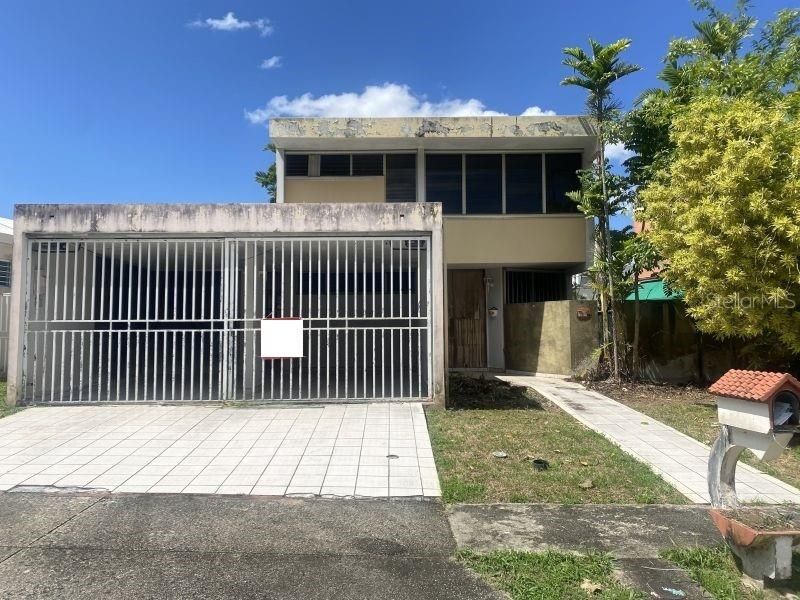 Recently Sold: $275,000 (4 beds, 2 baths, 2140 Square Feet)