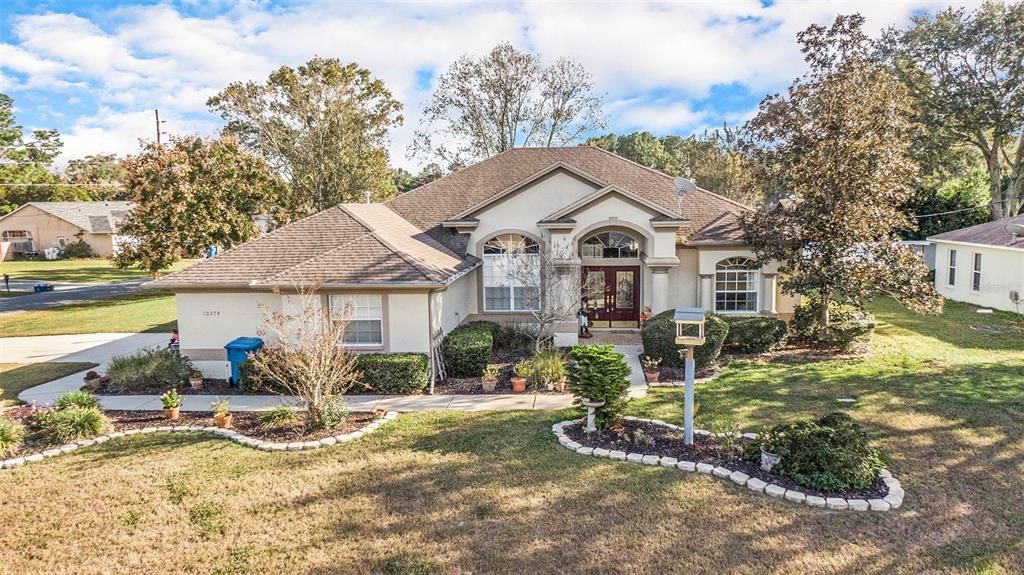 Recently Sold: $415,000 (3 beds, 2 baths, 2189 Square Feet)