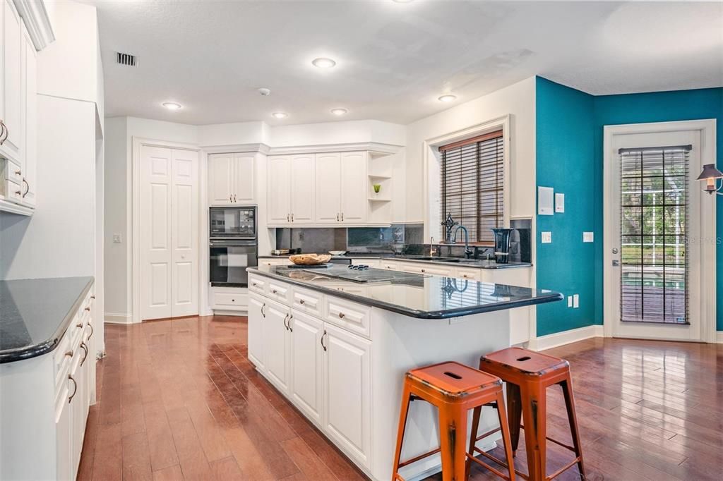 Recently Sold: $1,499,000 (4 beds, 4 baths, 5350 Square Feet)