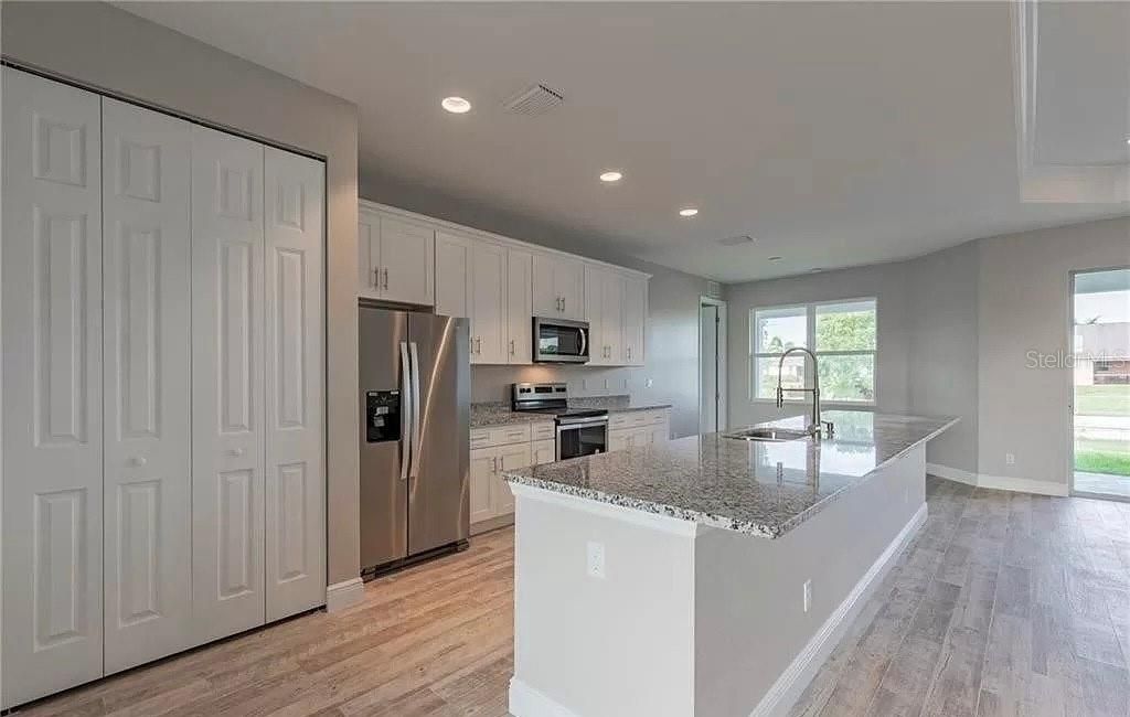 Active With Contract: $399,000 (4 beds, 2 baths, 2034 Square Feet)