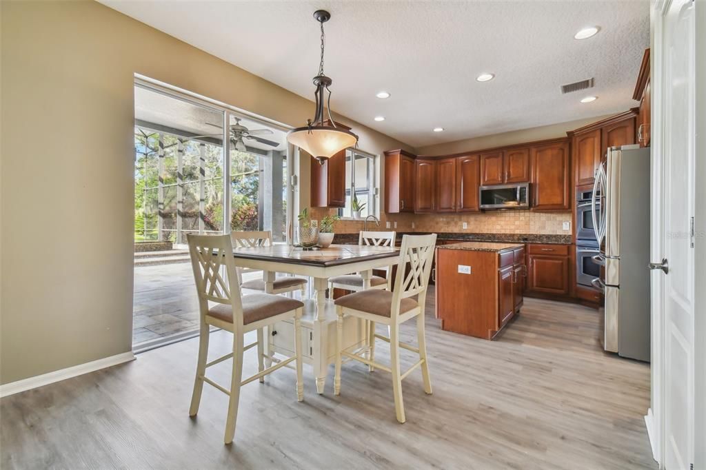 Active With Contract: $899,900 (5 beds, 3 baths, 3658 Square Feet)
