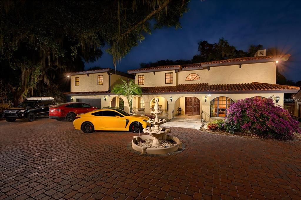 Recently Rented: $6,950 (6 beds, 5 baths, 5285 Square Feet)