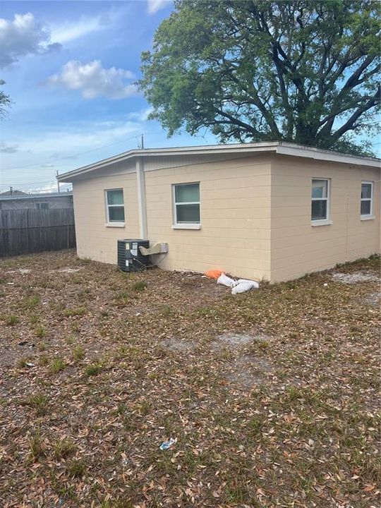 Recently Rented: $3,366 (4 beds, 2 baths, 1400 Square Feet)