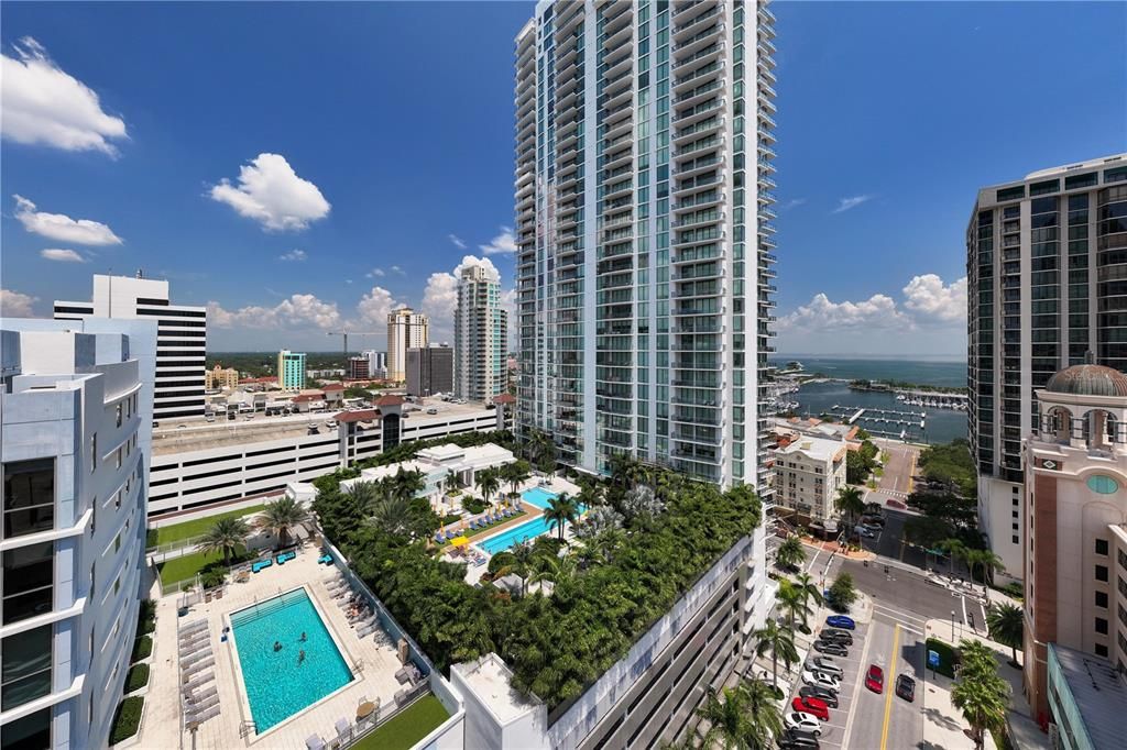 Recently Sold: $2,600,000 (2 beds, 3 baths, 1854 Square Feet)