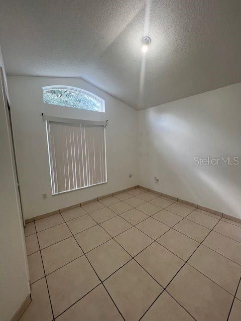 Recently Rented: $2,700 (4 beds, 2 baths, 1802 Square Feet)