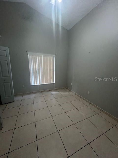 Recently Rented: $2,700 (4 beds, 2 baths, 1802 Square Feet)