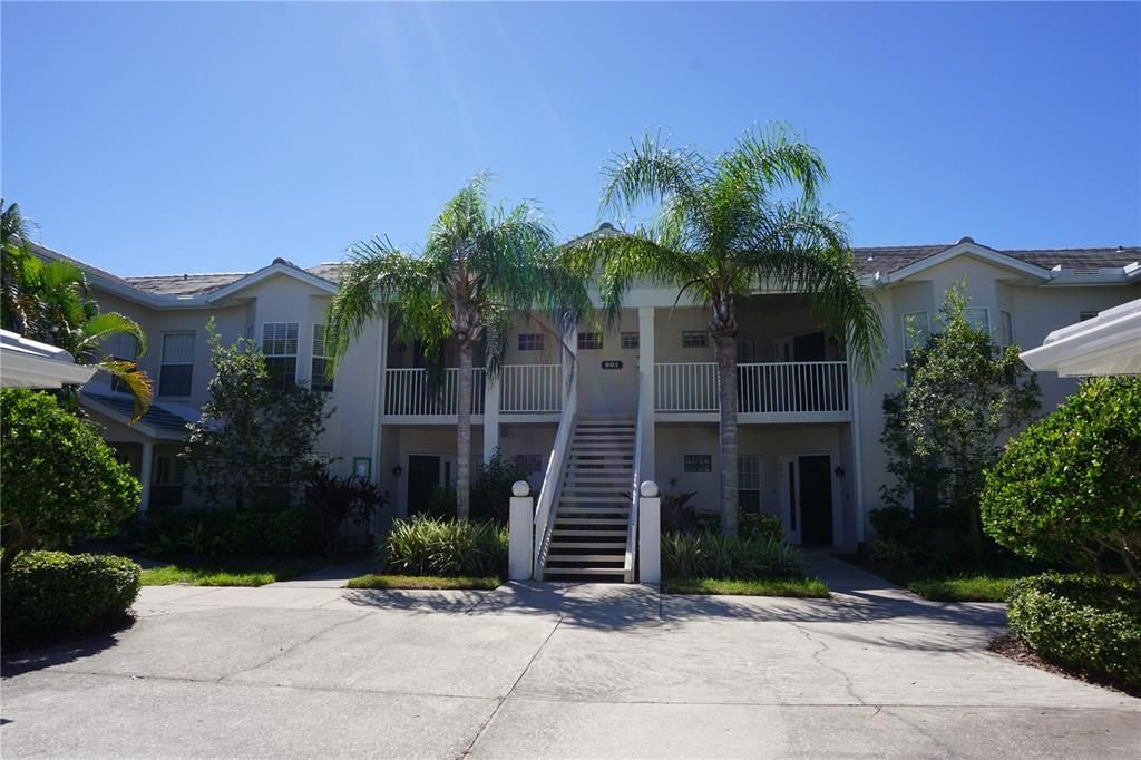Recently Sold: $319,000 (2 beds, 2 baths, 1280 Square Feet)