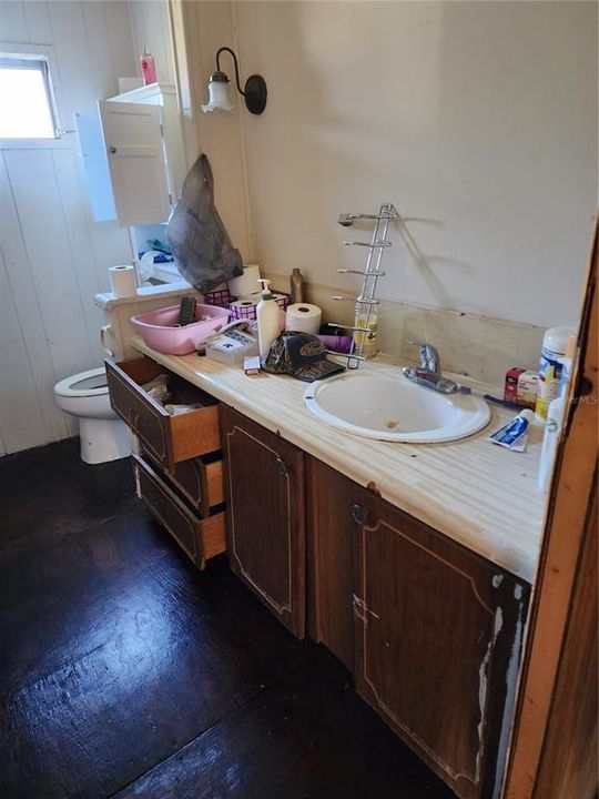 Recently Sold: $74,900 (2 beds, 1 baths, 720 Square Feet)