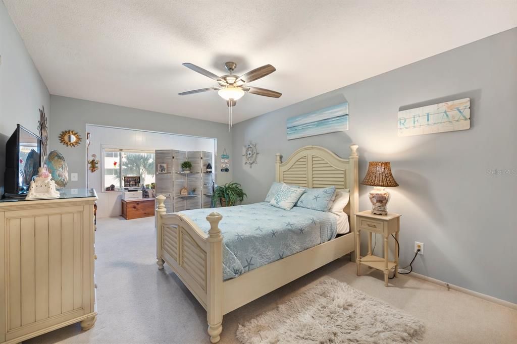 Spacious Guest Bedroom with Office Space & Walk-In Closet