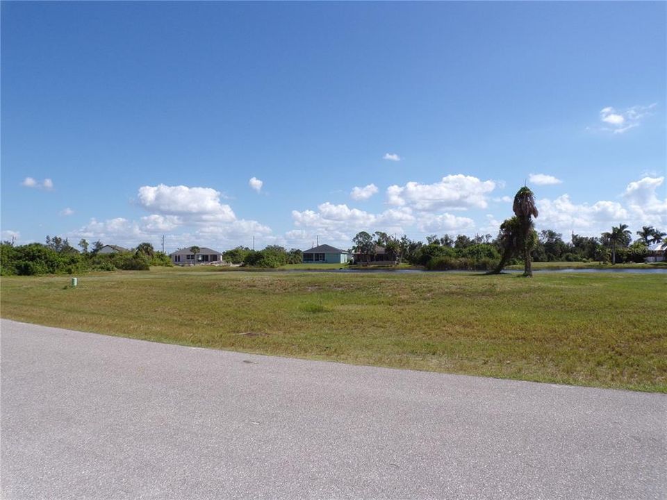 Active With Contract: $40,990 (0.18 acres)