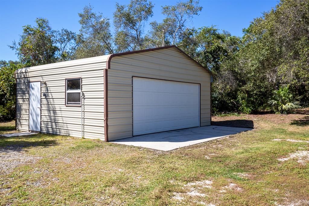 Detached 2 car garage!